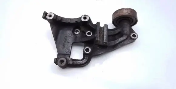 Mitsubishi Outlander Generator/alternator bracket 1801A061