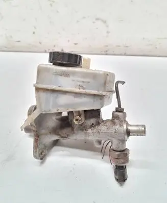 Master brake cylinder