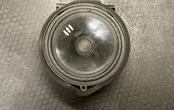 Honda CR-V Front door speaker F16137A