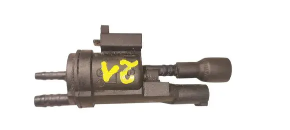 Mercedes-Benz C W204 Turbo solenoid valve 0025407097 48B40625C02