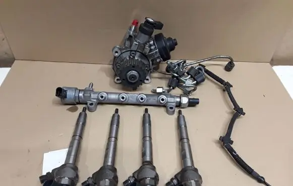 Volkswagen Tiguan Fuel injectors set 04L130277AE 04L130755E 0445110471
