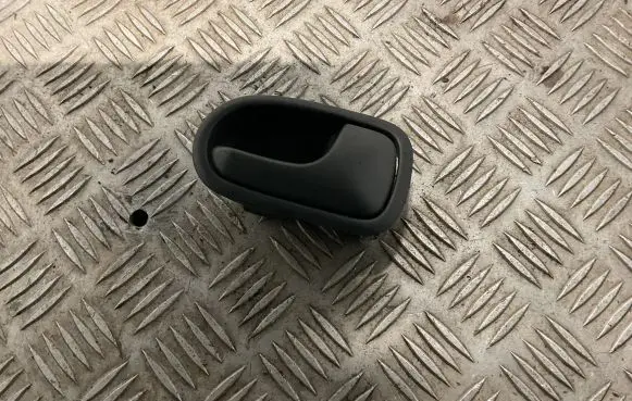 Ford Ranger Front door interior handle 