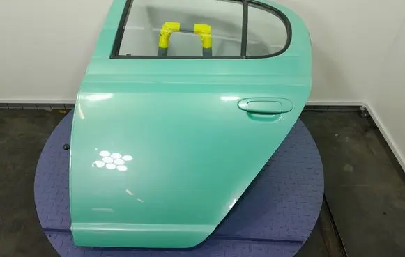 Toyota Yaris Rear door