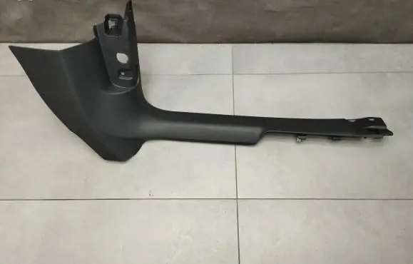 Audi Q3 F3 Foot area side trim 83C867272