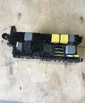 Mercedes-Benz Sprinter W907 W910 Fuse box set A9075450100