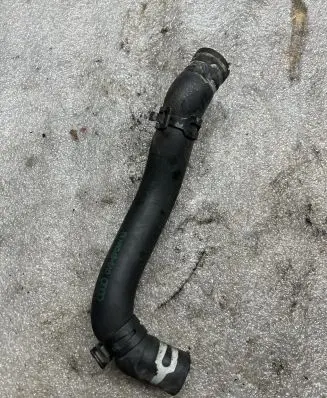 Audi A6 S6 C6 4F Engine coolant pipe/hose 059121073B