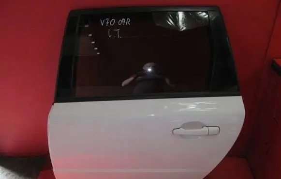 Volvo V70 Rear door V70IIIDRZWILT