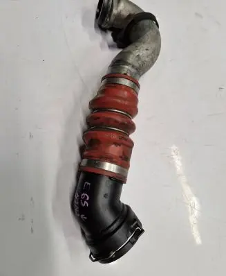 BMW 7 E65 E66 Intercooler hose/pipe 7796302 7796299