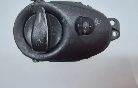 Ford Focus Light switch 9AG13A024