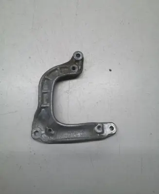 Mitsubishi Outlander A/C compressor mount bracket 7813A218