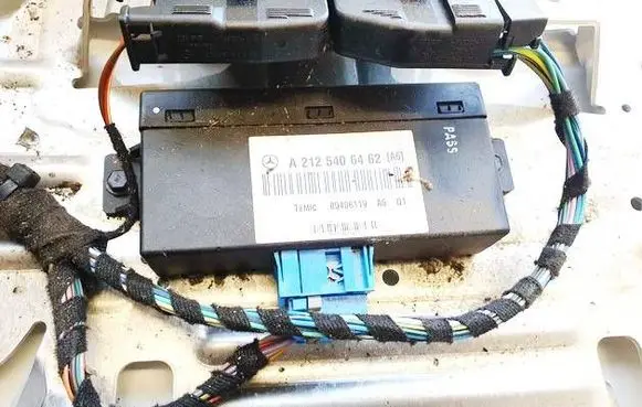 Mercedes-Benz E W212 Other control units/modules a2125406462 00406119