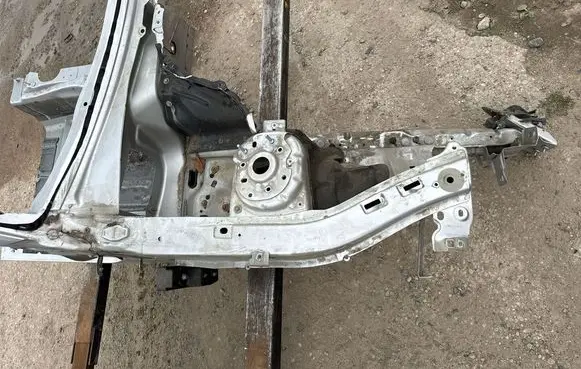 Ford Mustang VI Front quarter panel PR3Z6310462A FR3Z6310462A