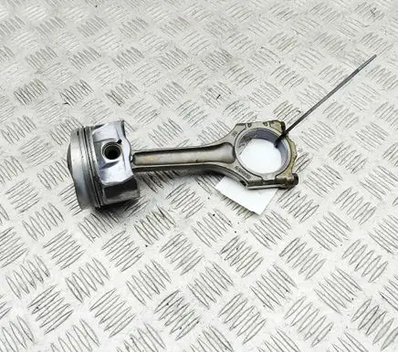Volkswagen PASSAT B6 Piston 03H107065J 03H198401A