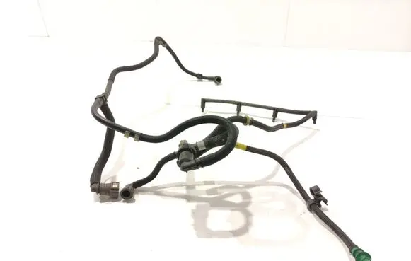 Ford Focus C-MAX Fuel injector supply line/pipe 