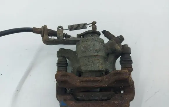 Mazda 3 II Rear brake caliper