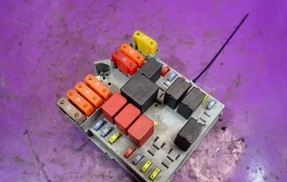 Alfa Romeo 159 Fuse box set 