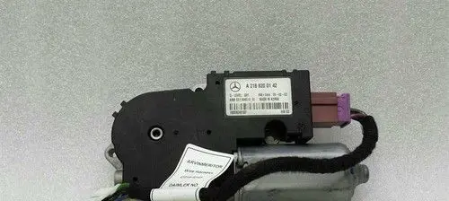 Mercedes-Benz CLA C117 X117 W117 Folding roof motor A2188200142