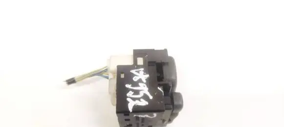 Toyota Avensis T250 Wing mirror switch 183575