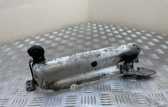 Mercedes-Benz S W221 Heat shield in engine bay A6420901241