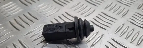 BMW 3 E46 Fuel tank opening switch 82289392