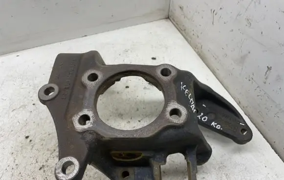 Ford Kuga I Rear wheel hub spindle/knuckle 8V415A971AB