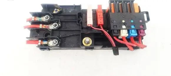 Mercedes-Benz ML W164 Fuse box set 2115452601