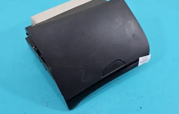 Renault Captur Glove box 685003033F IMPRK1462477