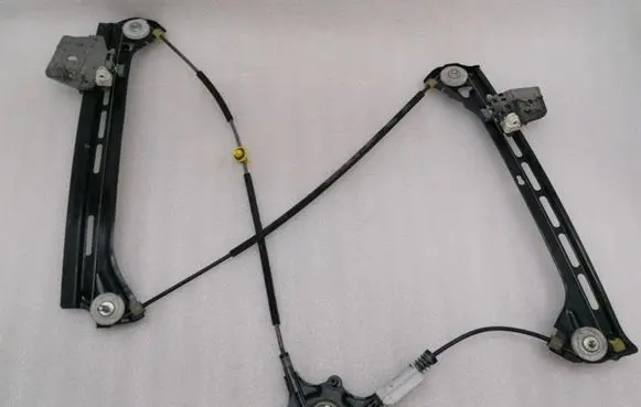 Mercedes-Benz E C207 W207 Front door electric window regulator A2077200646