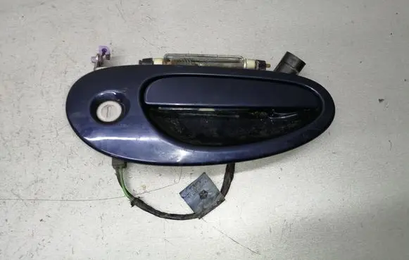 Chrysler 300M Front door exterior handle