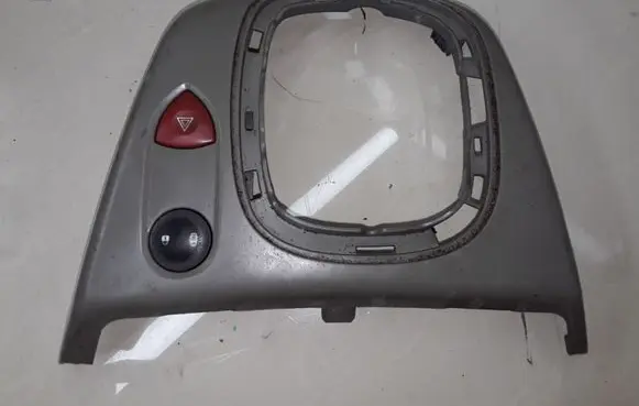 Renault Scenic II - Grand scenic II Hazard light switch 8200095493 88040001 8200231906