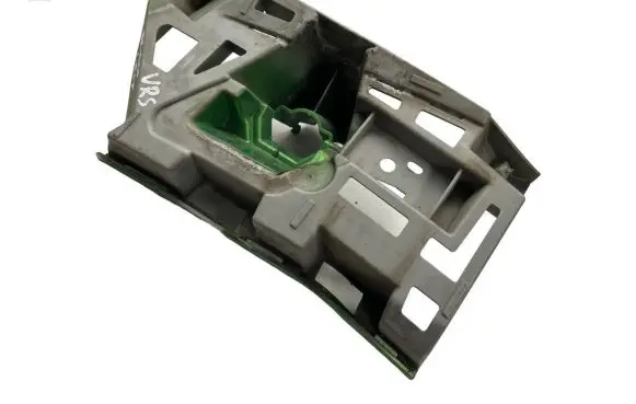 Skoda Octavia Mk3 (5E) Front bumper mounting bracket 5E0807055A