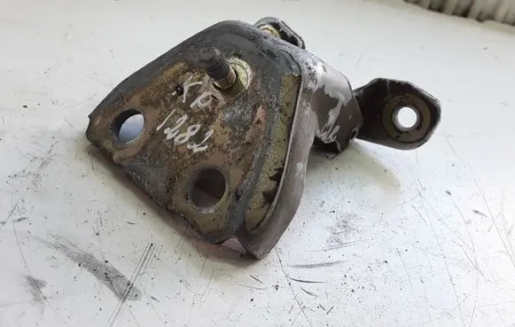 Mercedes-Benz ML W163 Front door lower hinge 