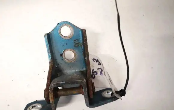 Mazda 2 Front door upper hinge