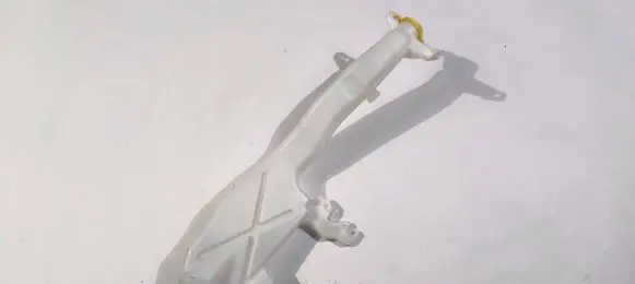 Dodge Durango III Windshield washer fluid reservoir/tank 55079365