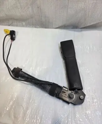 Opel Meriva B Front seatbelt buckle 13250516