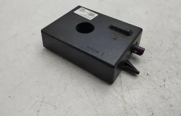 BMW 5 F10 F11 Antenna control unit 10859410 9230911