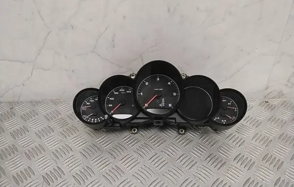 Speedometer (instrument cluster)