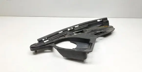Volvo XC60 Front bumper mounting bracket 30763434
