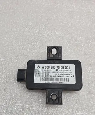 Mercedes-Benz GL X166 Tire pressure sensor A0009007000