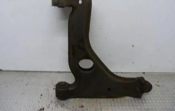 Opel Zafira B Front control arm