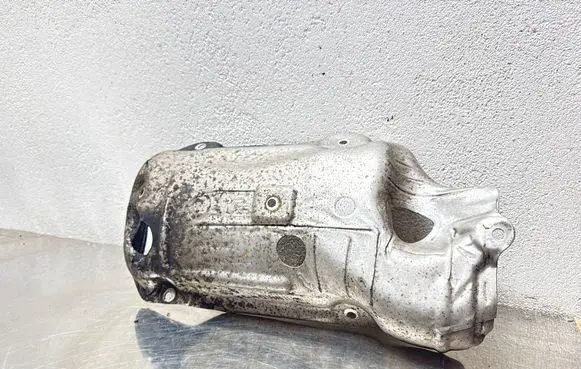 Opel Insignia A Exhaust heat shield 55562332