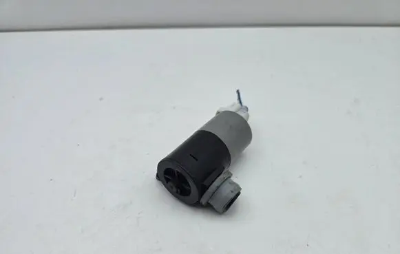 Toyota Auris 150 Windscreen/windshield washer pump 30892 110123A