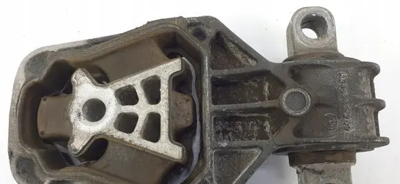 Mercedes-Benz A W176 Engine mounting bracket A2462404209