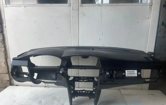 BMW 5 E60 E61 Dashboard 7130978 17370113