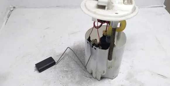 Opel Vivaro In-tank fuel pump 0580203169 172027392R