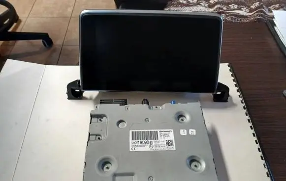 Peugeot 5008 II Radio/CD/DVD/GPS head unit
