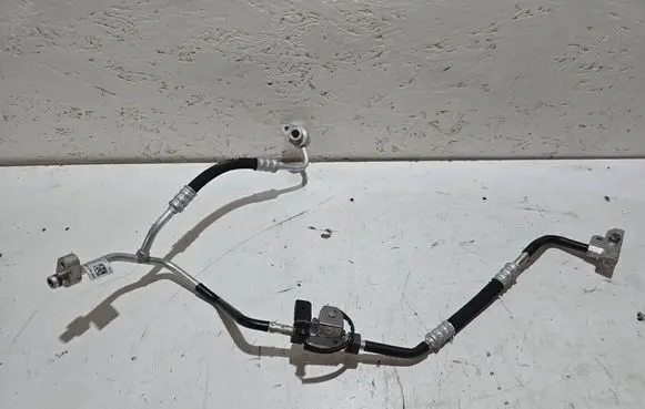 Air conditioning (A/C) pipe/hose
