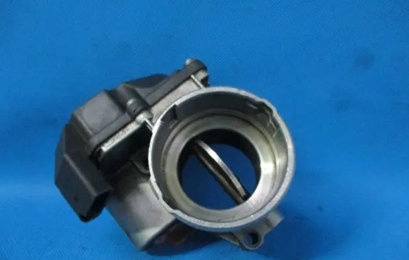 Volkswagen Touran I Throttle valve A2C53380146