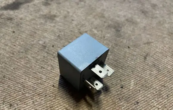 Audi TT Mk1 Other relay 141951253B