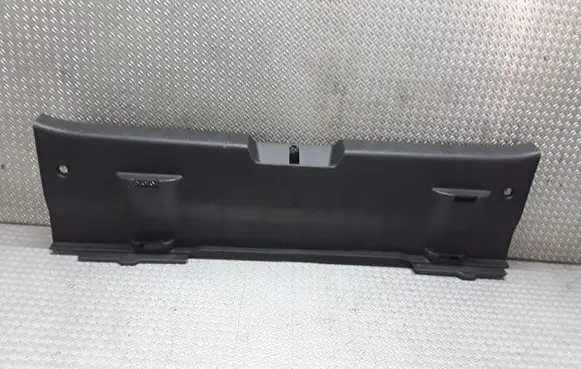 Toyota Yaris Trunk/boot sill cover protection